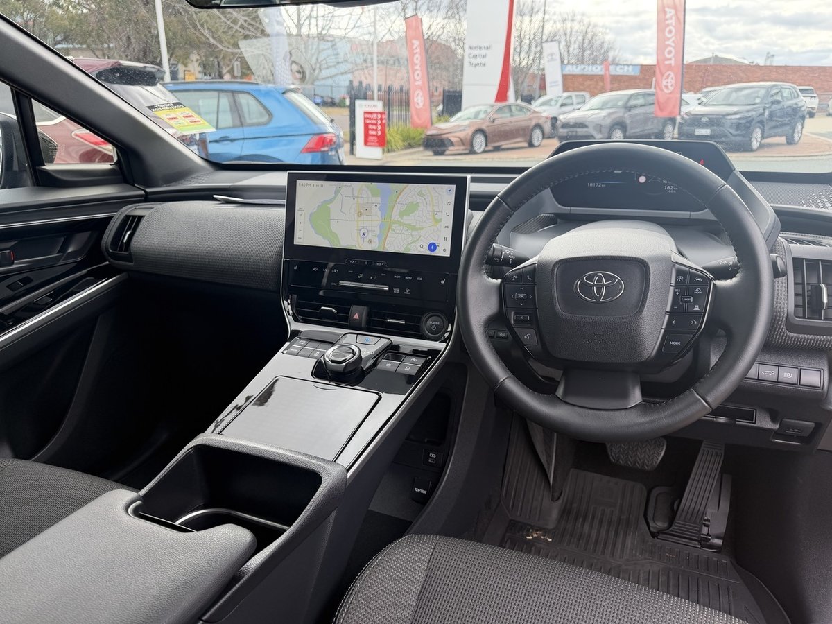 2023 Toyota BZ4X 2WD XEAM10R image 20