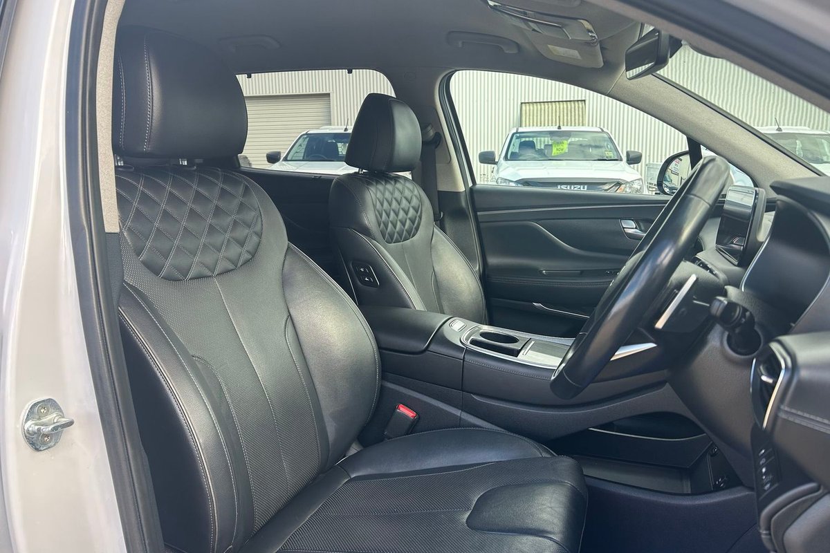 2022 Hyundai Santa Fe Elite TM.V4 MY22 4X4 On Demand image 10