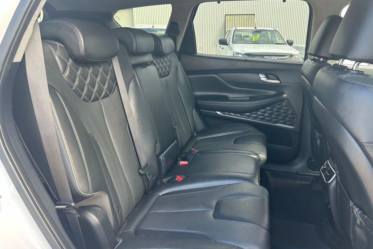 2022 Hyundai Santa Fe Elite TM.V4 MY22 4X4 On Demand image 12