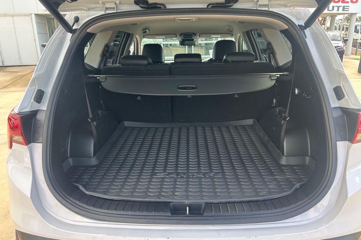 2022 Hyundai Santa Fe Elite TM.V4 MY22 4X4 On Demand image 13