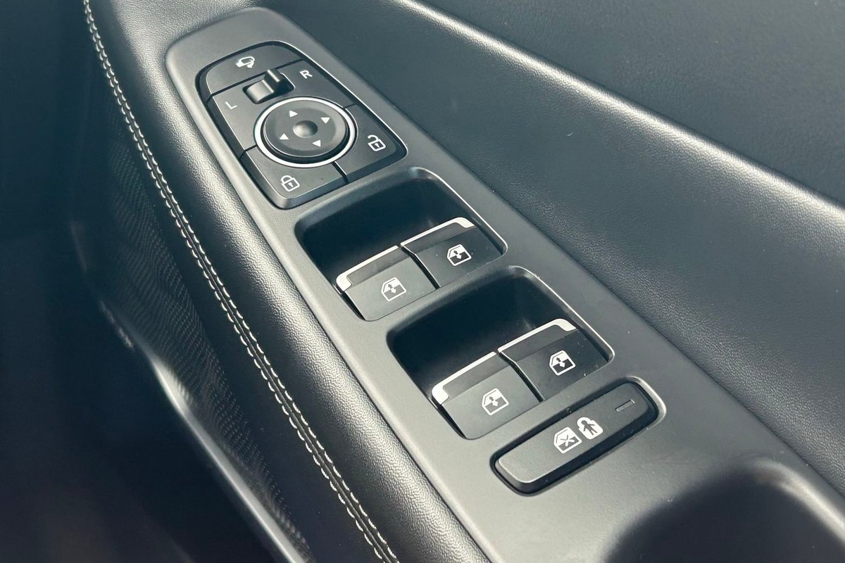 2022 Hyundai Santa Fe Elite TM.V4 MY22 4X4 On Demand image 18