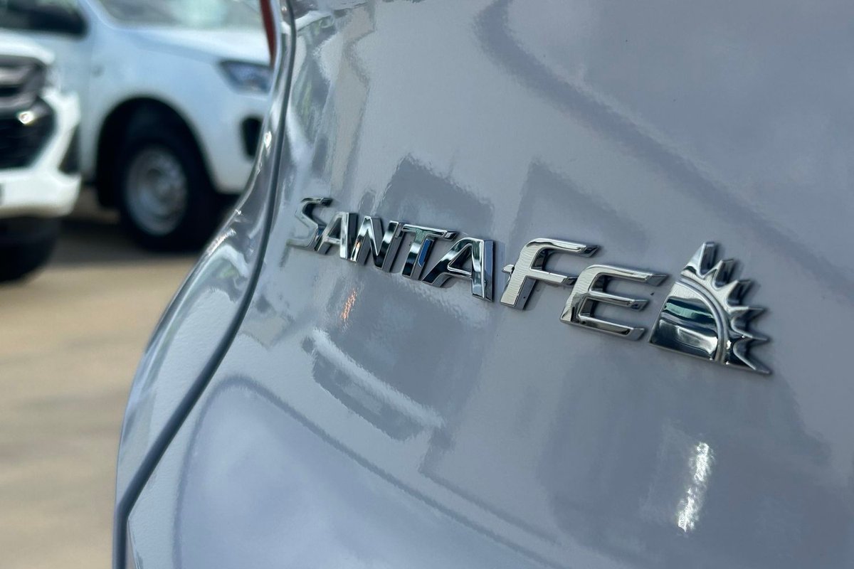 2022 Hyundai Santa Fe Elite TM.V4 MY22 4X4 On Demand image 7