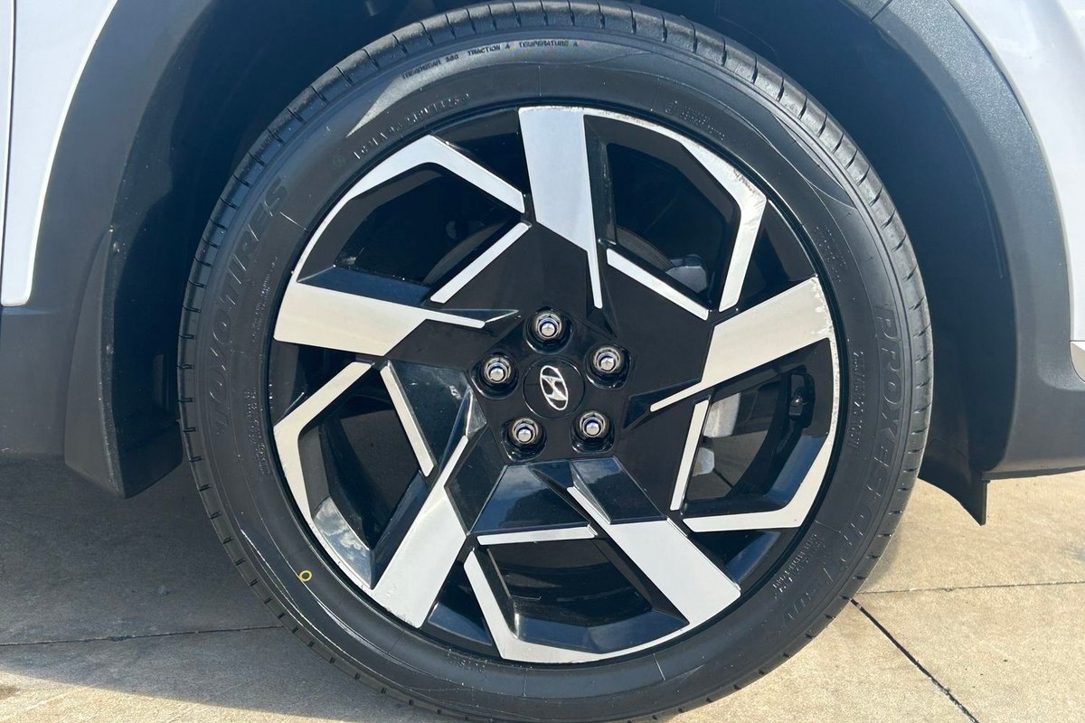 2022 Hyundai Santa Fe Elite TM.V4 MY22 4X4 On Demand image 9