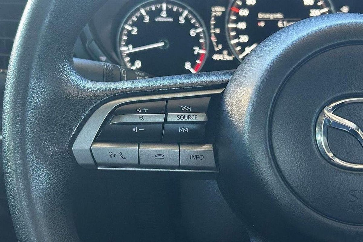 2020 Mazda 3 G20 Pure BP Series image 11