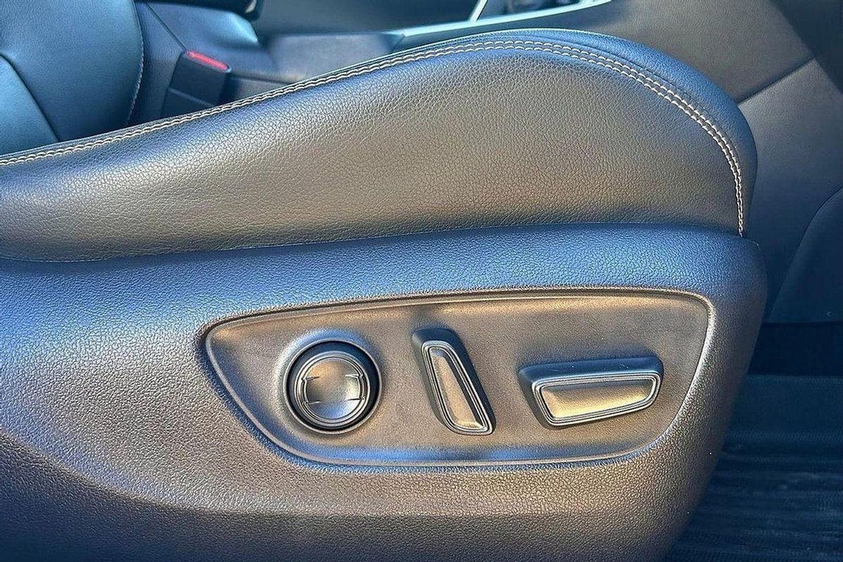 2024 Toyota RAV4 Cruiser AXAH52R image 17