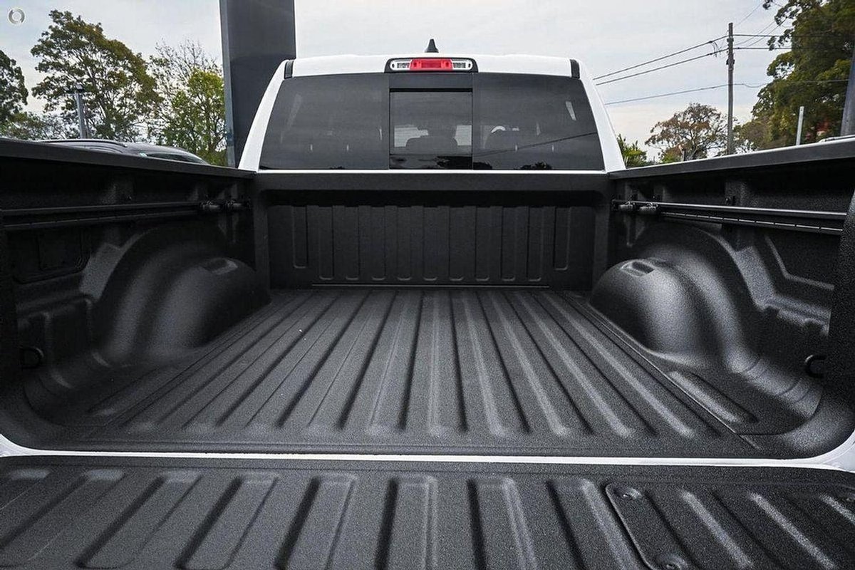 2025 RAM REBEL N-Line OS.V4 image 7