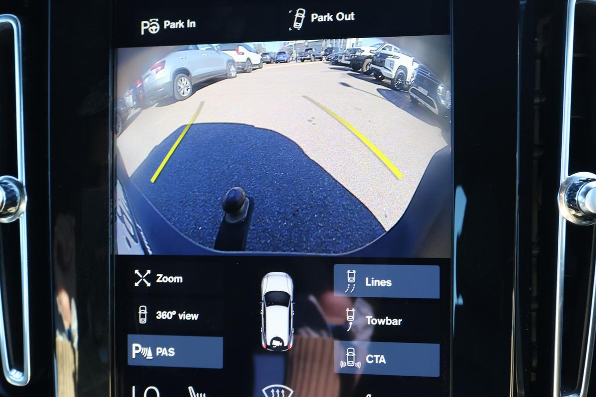 2021 Volvo XC40 T5 R-Design MY22 AWD image 15