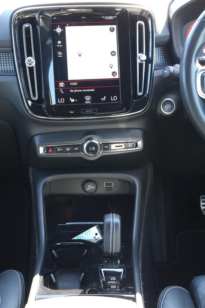 2021 Volvo XC40 T5 R-Design MY22 AWD image 17