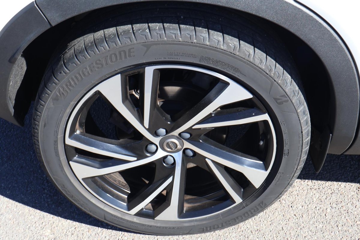 2021 Volvo XC40 T5 R-Design MY22 AWD image 30