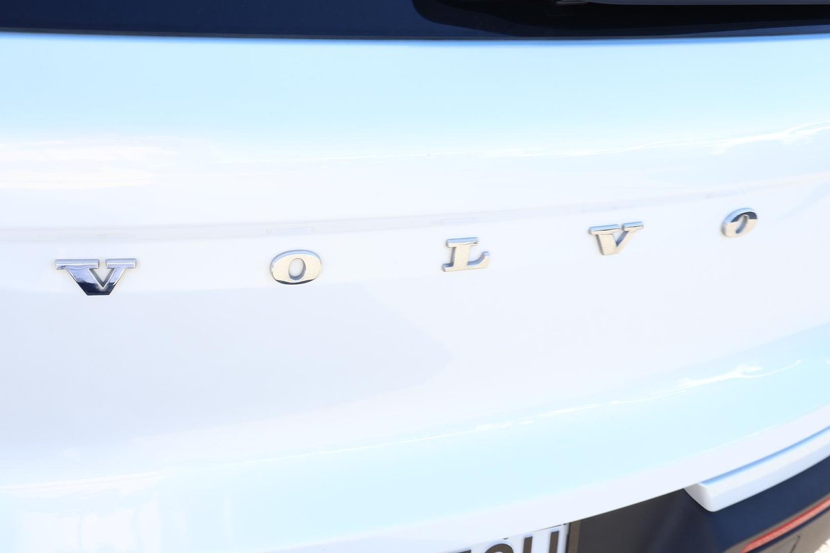 2021 Volvo XC40 T5 R-Design MY22 AWD image 32