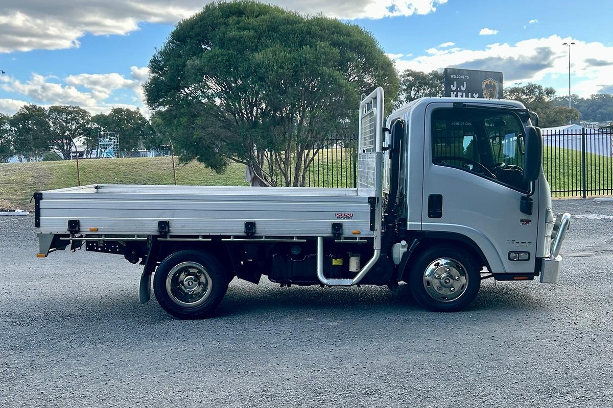 2022 Isuzu N Series NLR 45-150 Traypack image 7