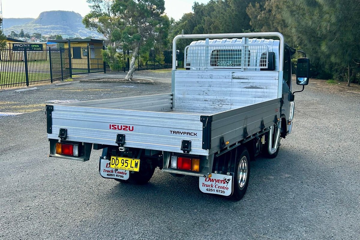 2022 Isuzu N Series NLR 45-150 Traypack image 6