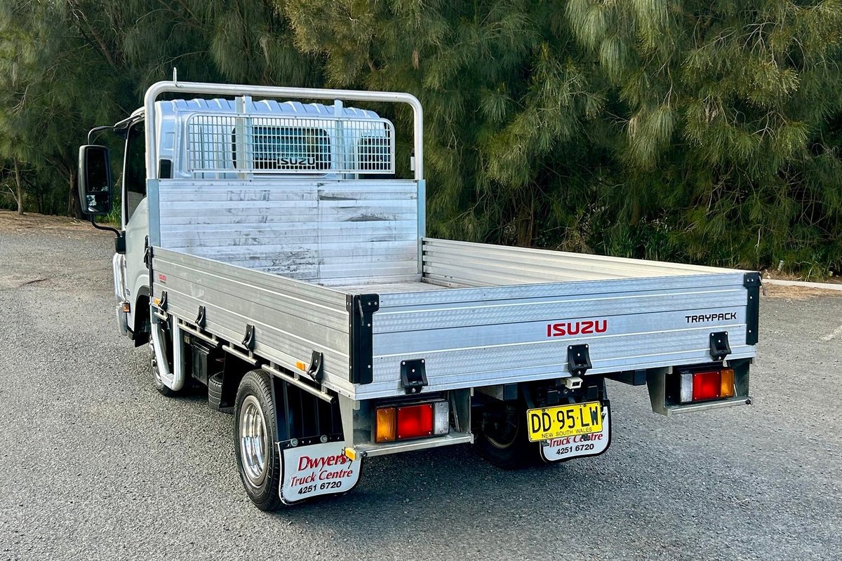 2022 Isuzu N Series NLR 45-150 Traypack image 5
