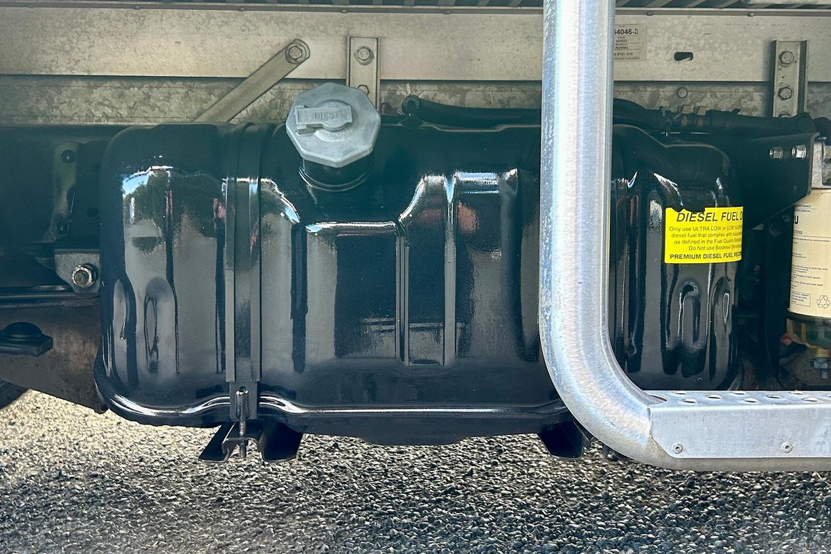 2022 Isuzu N Series NLR 45-150 Traypack image 13