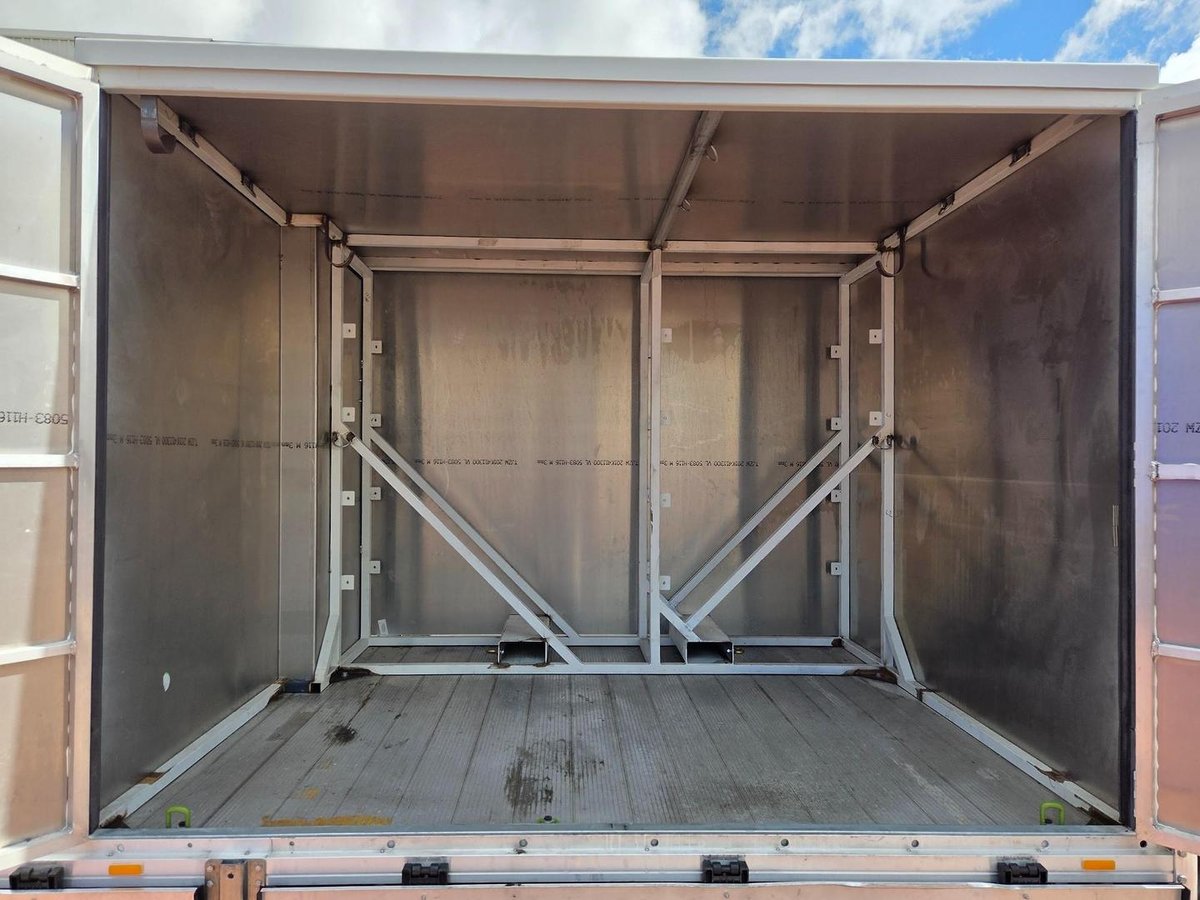 2023 Isuzu Nnr 55/45-150 Amt Tray And Box image 16