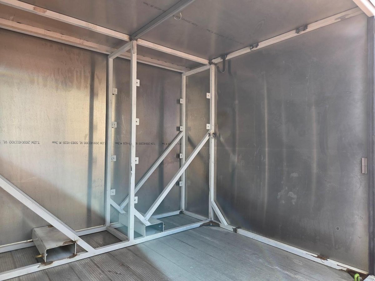 2023 Isuzu Nnr 55/45-150 Amt Tray And Box image 6