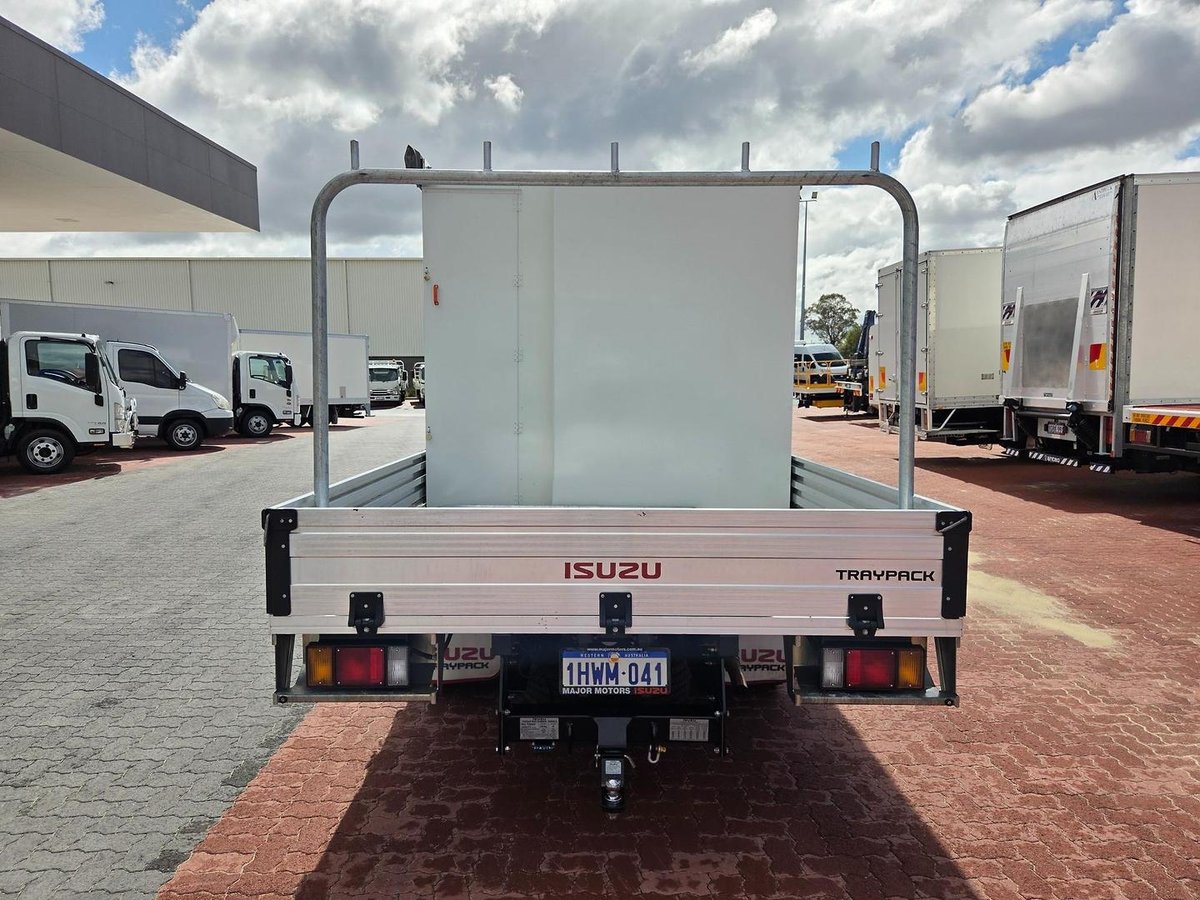 2023 Isuzu Nnr 55/45-150 Amt Tray And Box image 9