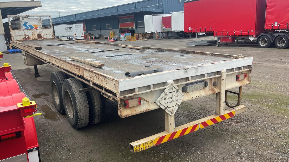 Fruehauf Flat Top image 15