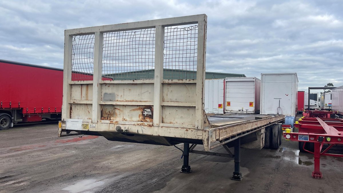 Fruehauf Flat Top image 27