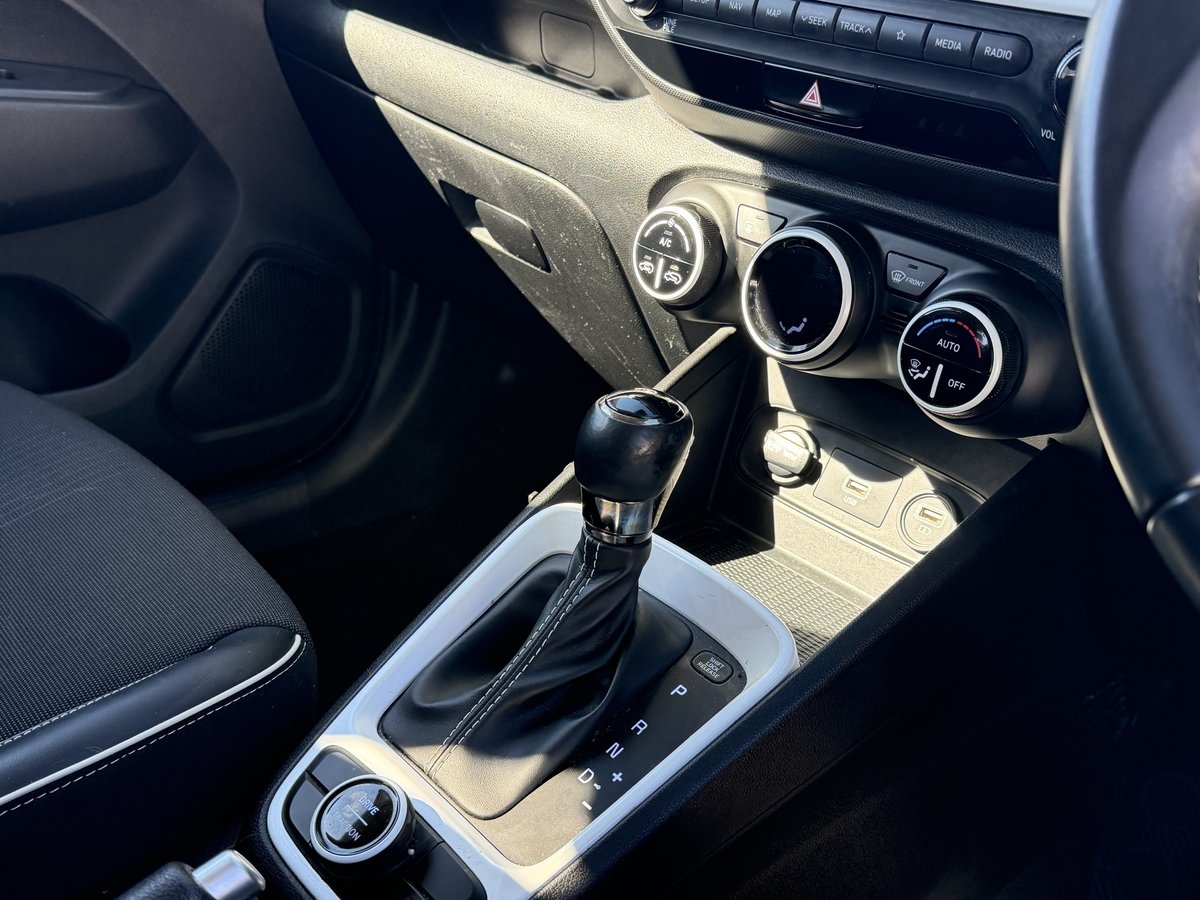 2020 Hyundai Venue Elite QX MY20 image 14