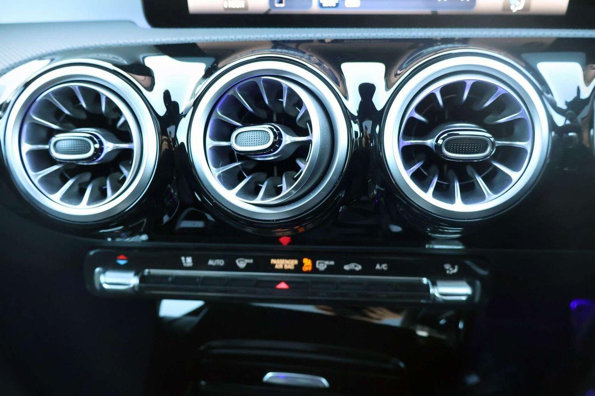 2025 Mercedes-Benz A-Class A200 W177 image 22