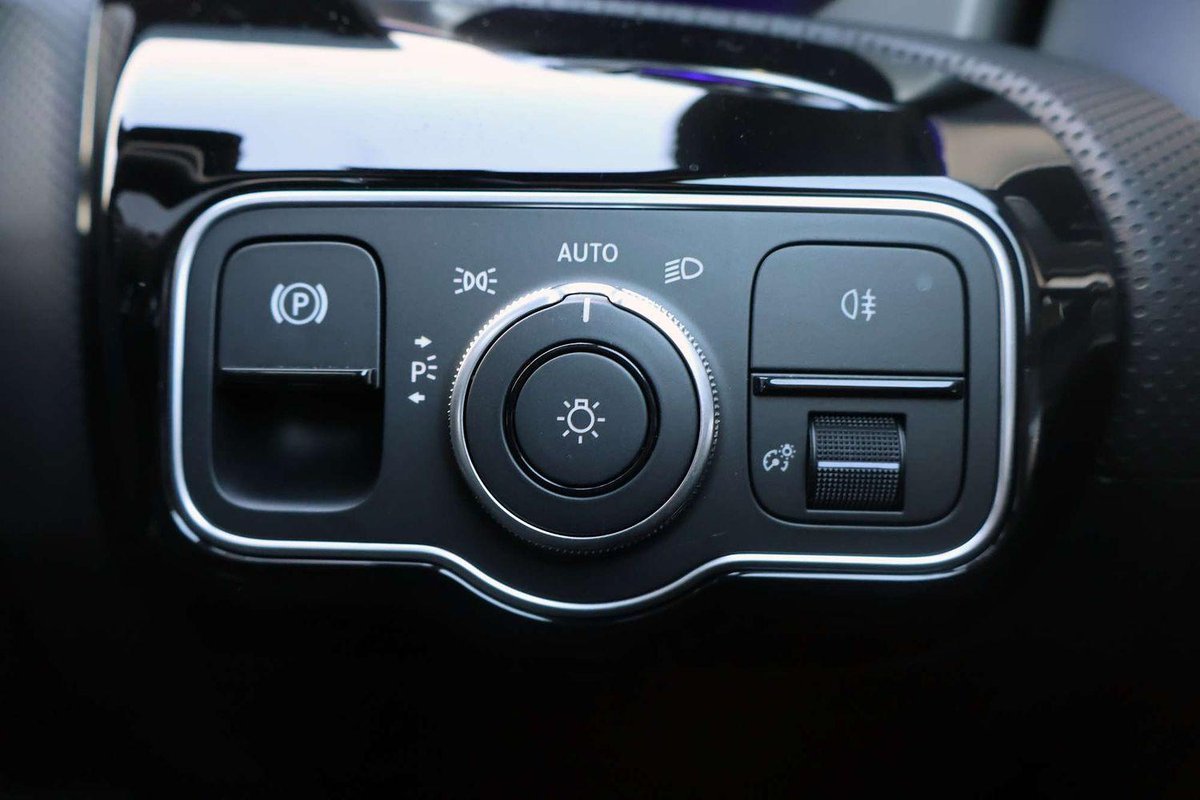 2025 Mercedes-Benz A-Class A200 W177 image 30