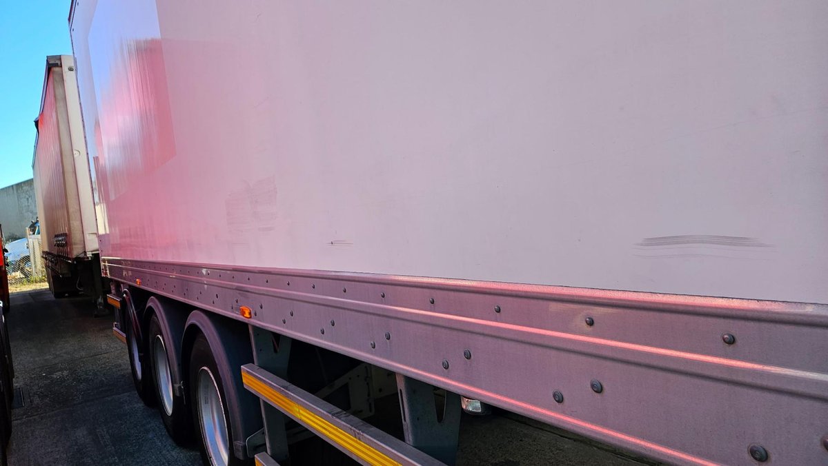 2015 Maxitrans 22P Freezer Van image 26