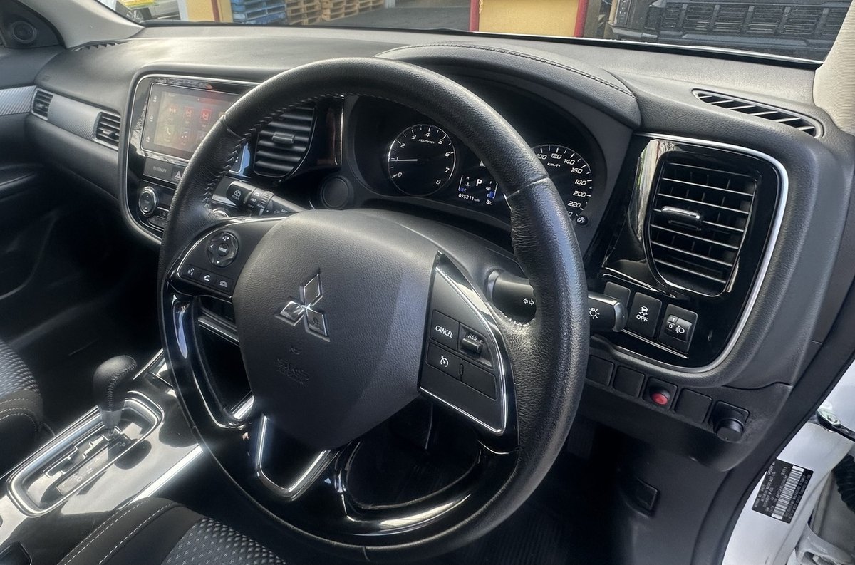 2018 Mitsubishi Outlander ES ZL MY18.5 AWD image 14