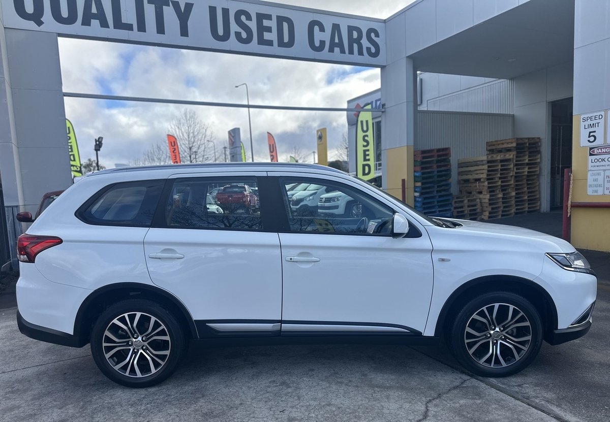 2018 Mitsubishi Outlander ES ZL MY18.5 AWD image 7