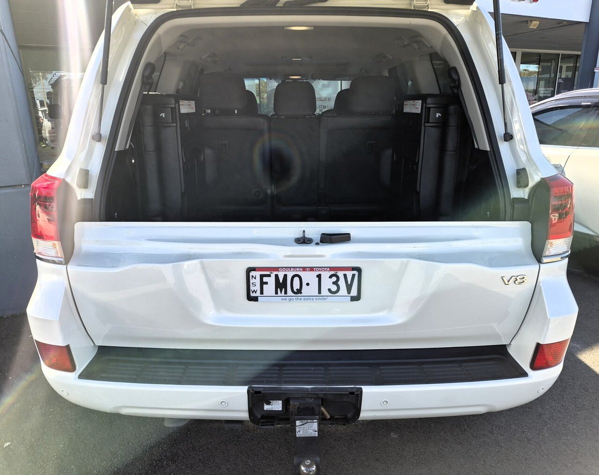 2020 Toyota Landcruiser image 10