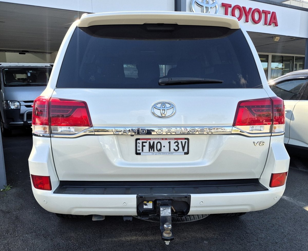 2020 Toyota Landcruiser image 12