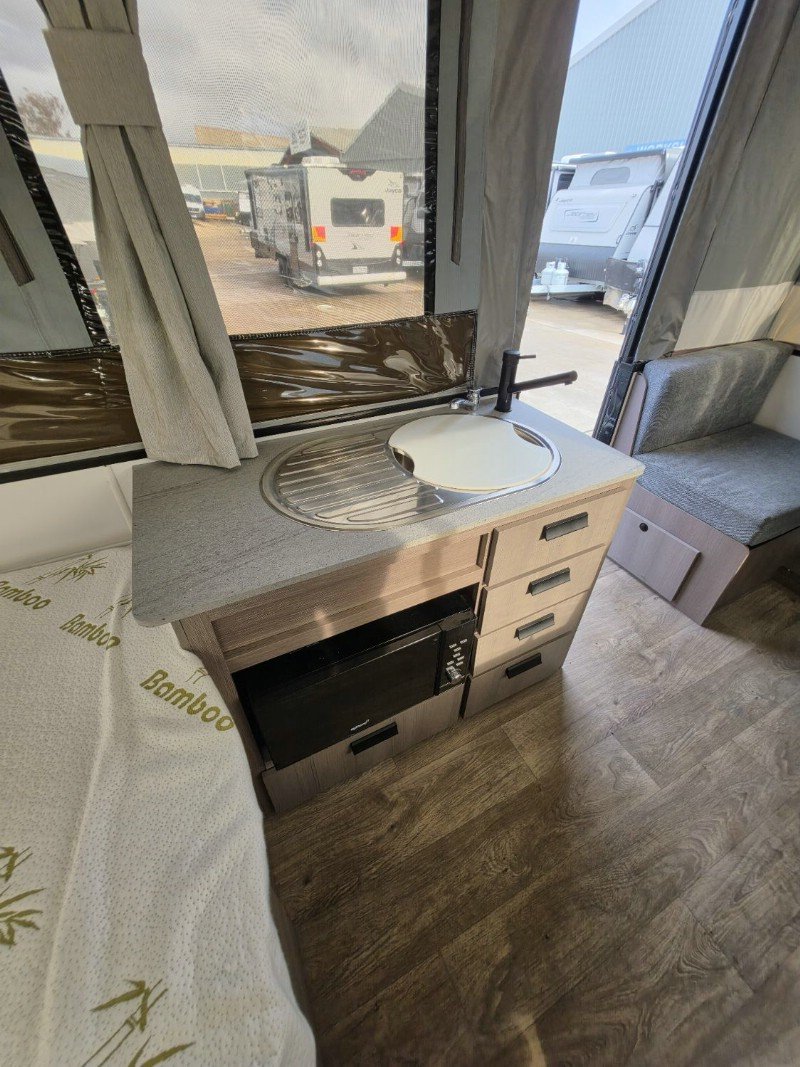 2024 JAYCO PENGUIN TOURING image 8