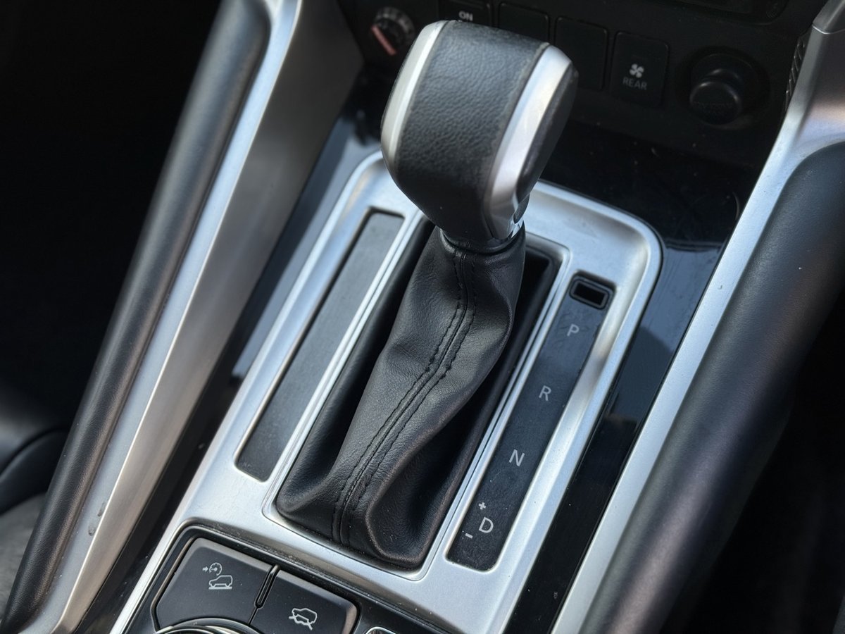 2019 Mitsubishi Pajero Sport Black Edition QE MY19 4X4 Dual Range image 16