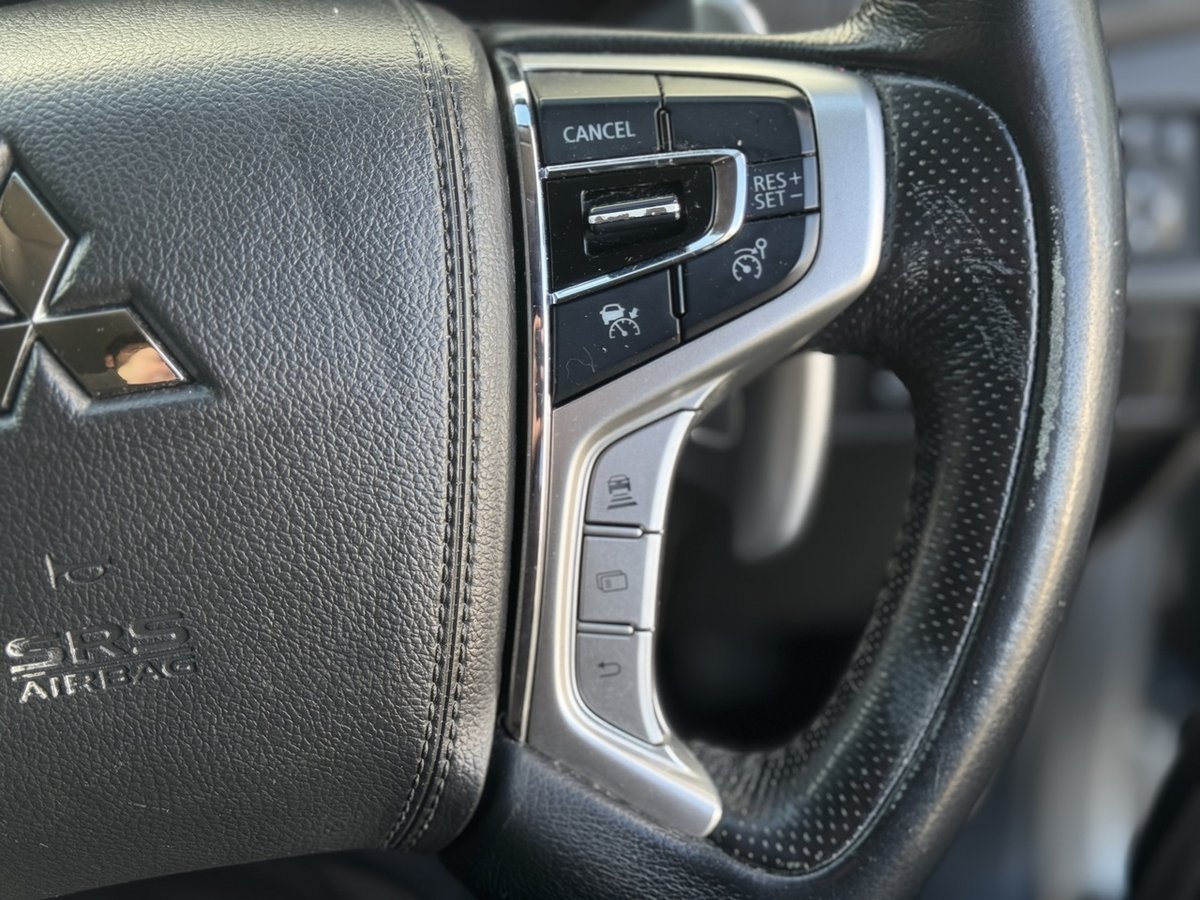 2019 Mitsubishi Pajero Sport Black Edition QE MY19 4X4 Dual Range image 19