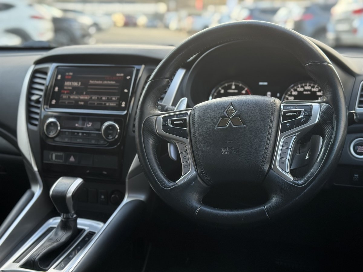 2019 Mitsubishi Pajero Sport Black Edition QE MY19 4X4 Dual Range image 8