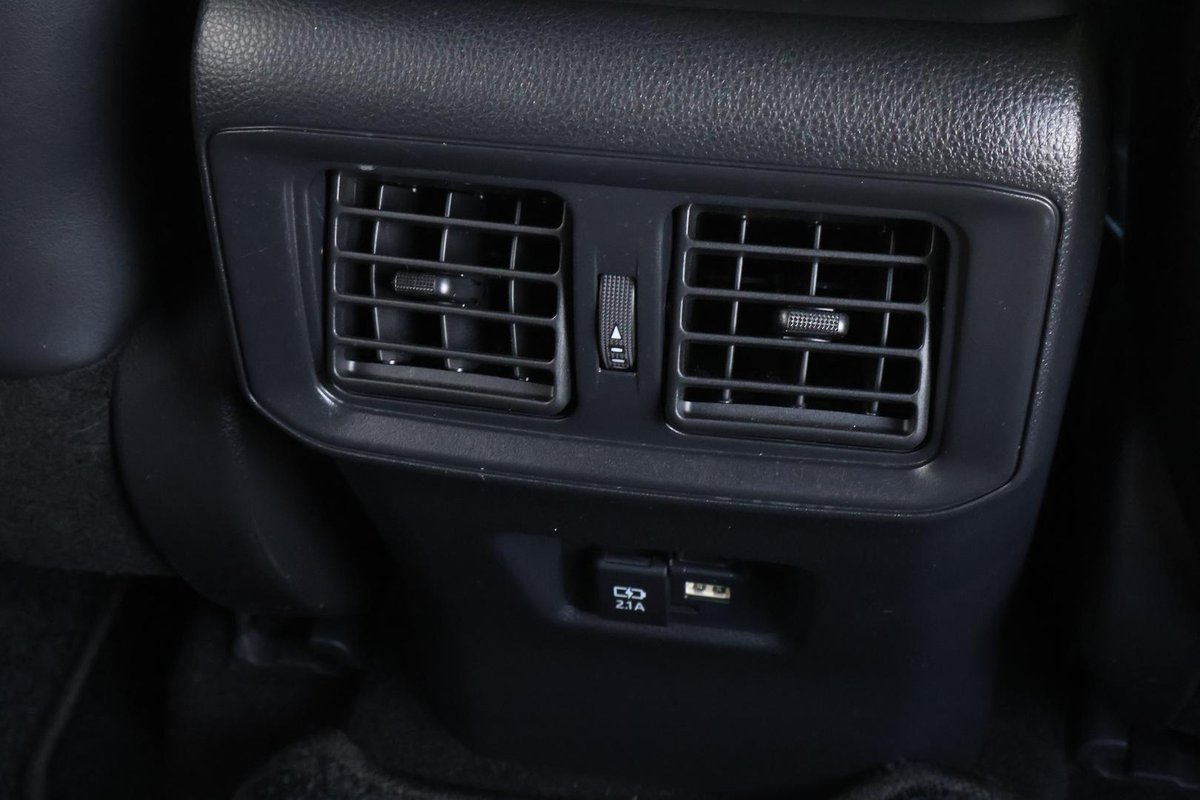 2022 Toyota RAV4 XSE AXAH54R 4X4 On Demand image 24