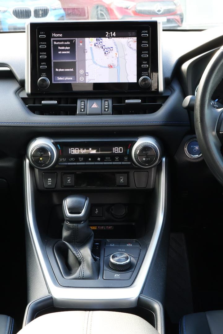 2022 Toyota RAV4 XSE AXAH54R 4X4 On Demand image 17