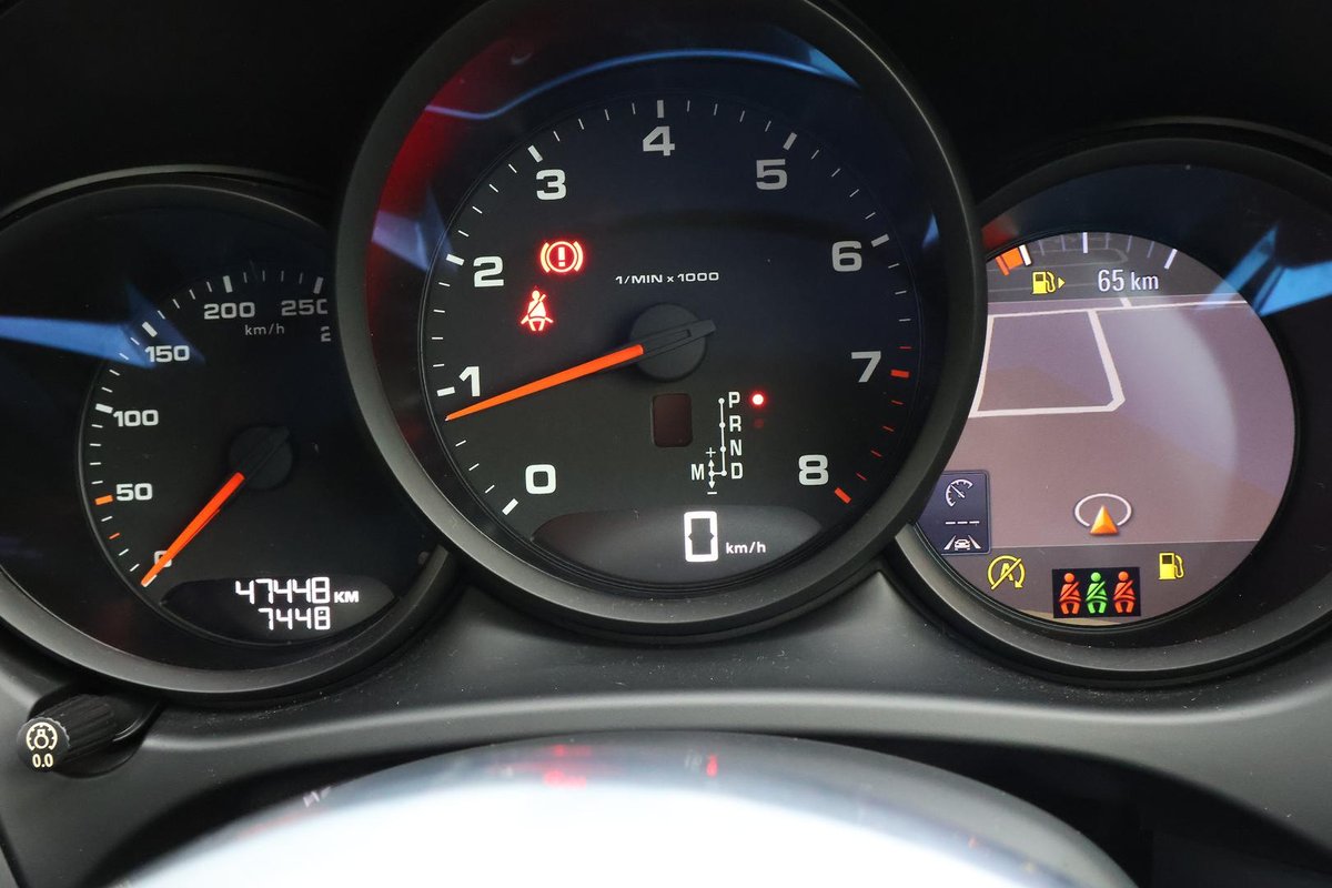 2019 Porsche Macan 95B MY19 AWD image 13