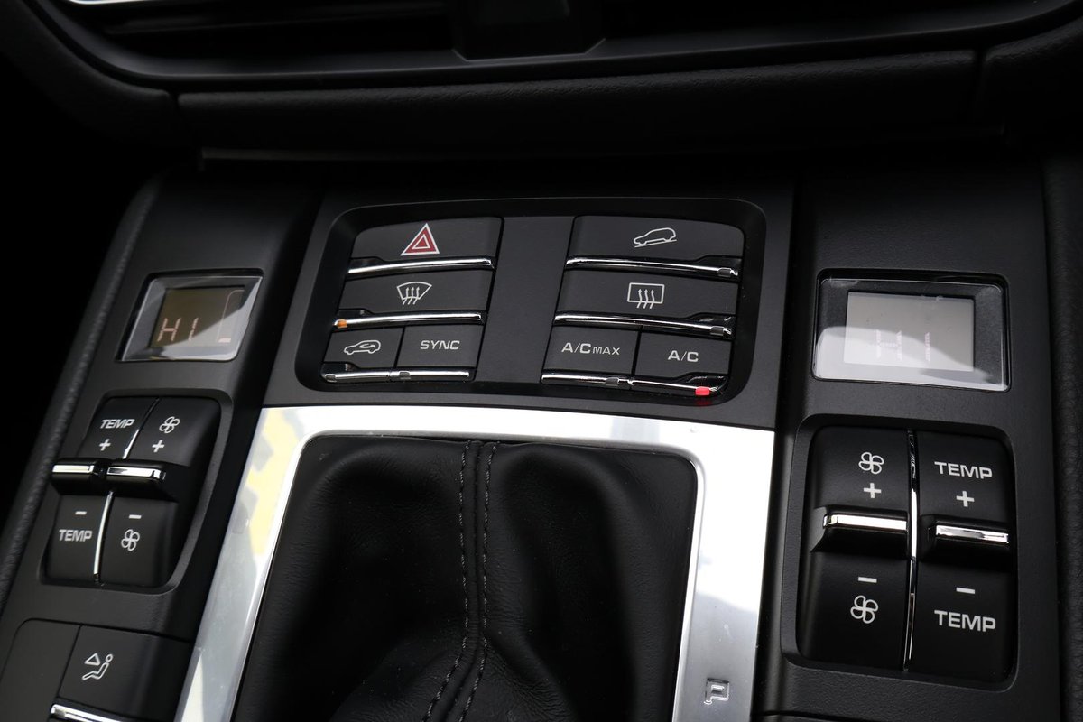 2019 Porsche Macan 95B MY19 AWD image 19