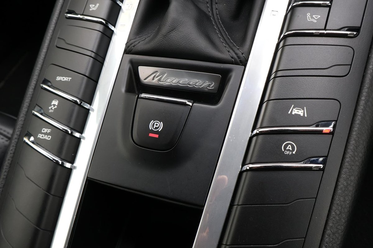 2019 Porsche Macan 95B MY19 AWD image 21
