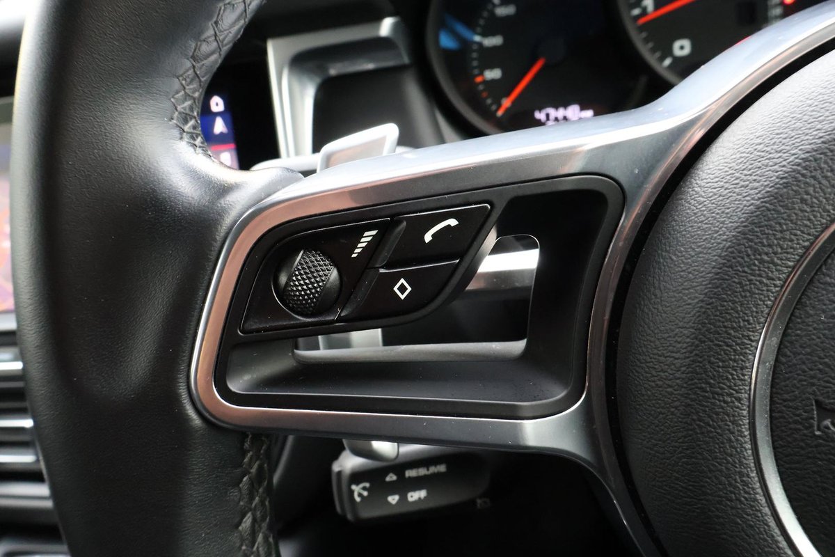 2019 Porsche Macan 95B MY19 AWD image 11
