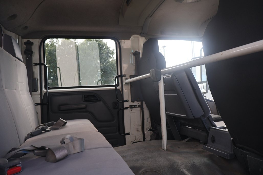 2016 ISUZU FRR 110-260 image 13