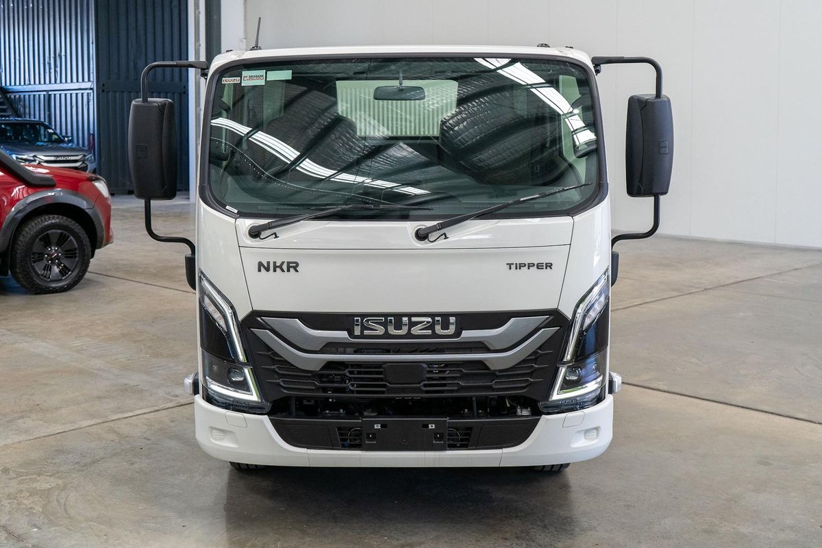 2026 Isuzu N Series NKR 62/45-150 MT D25 Tipper image 5