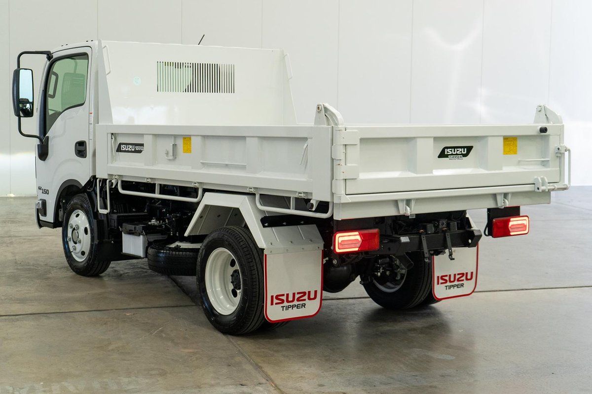 2026 Isuzu N Series NKR 62/45-150 MT D25 Tipper image 3
