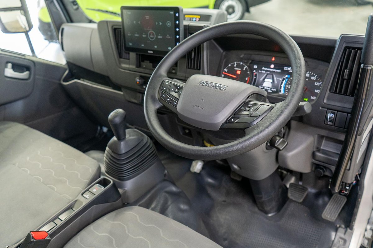 2026 Isuzu N Series NKR 62/45-150 MT D25 Tipper image 7