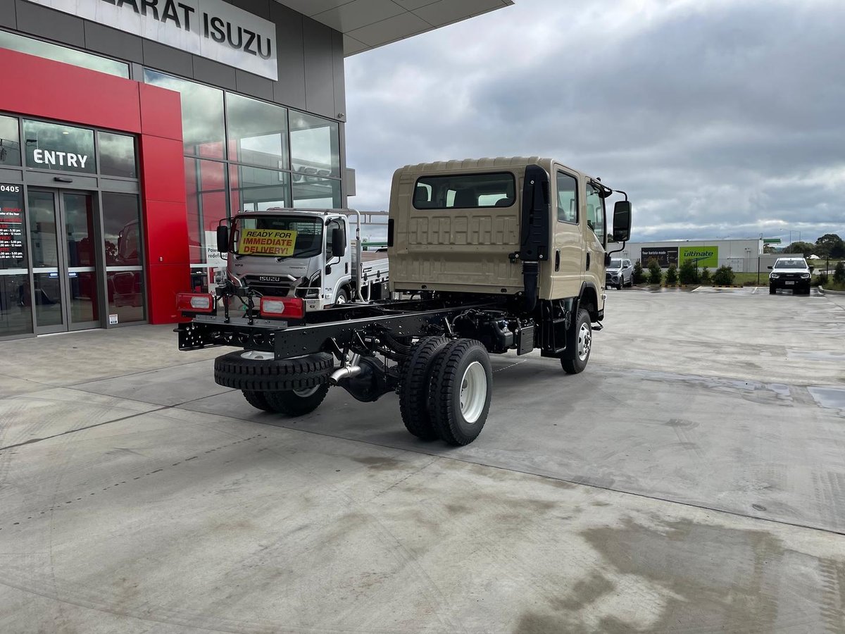 2026 Isuzu N Series image 3