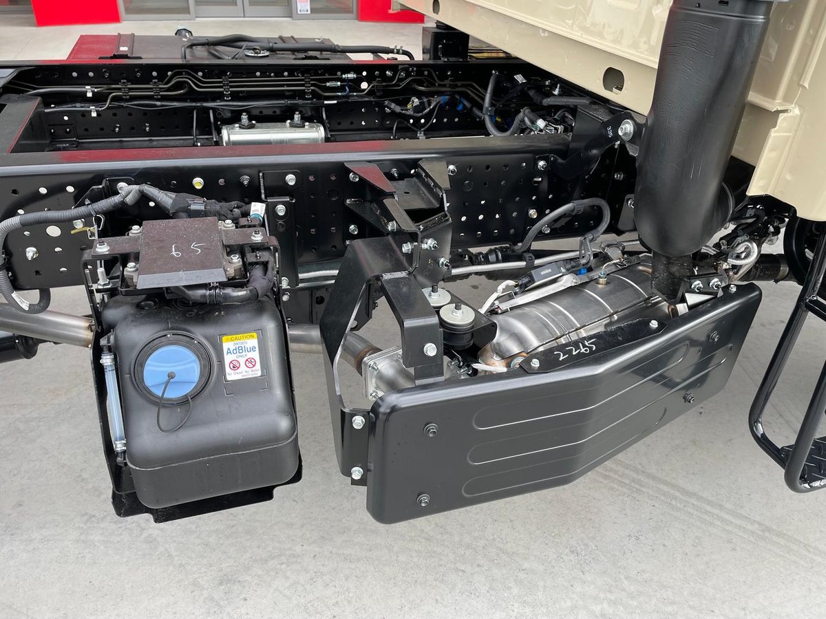 2026 Isuzu N Series image 26