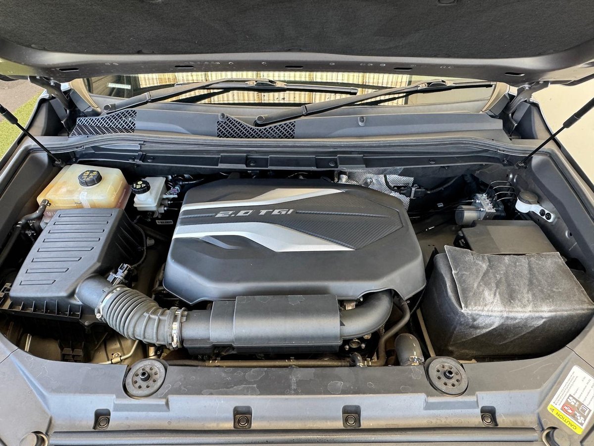 2022 LDV D90 Executive SV9A image 32