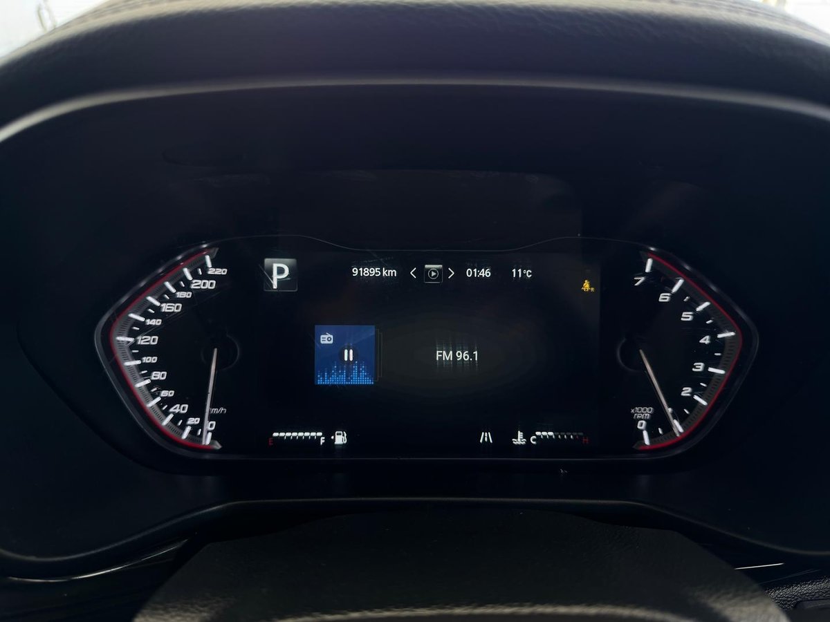 2022 LDV D90 Executive SV9A image 7