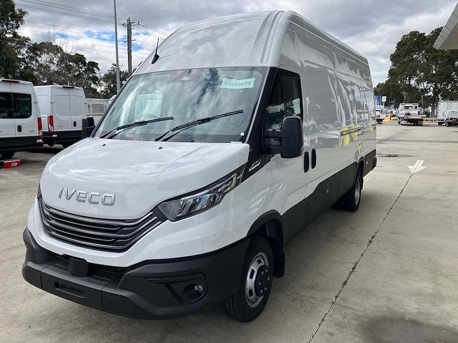 2026 Iveco Daily 50C18V image 8